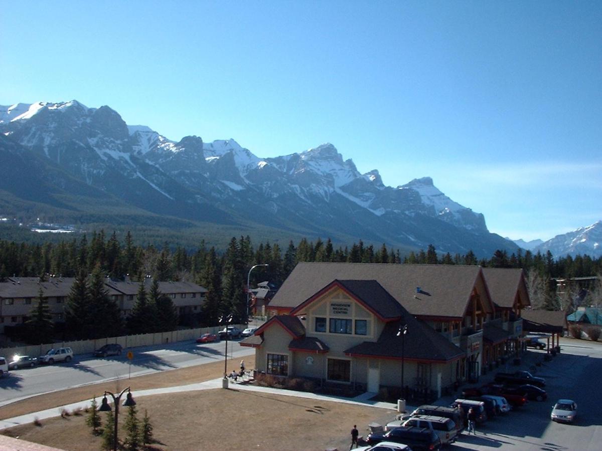 Apartment 406, Indigenous Artefacts Canmore Kültér fotó